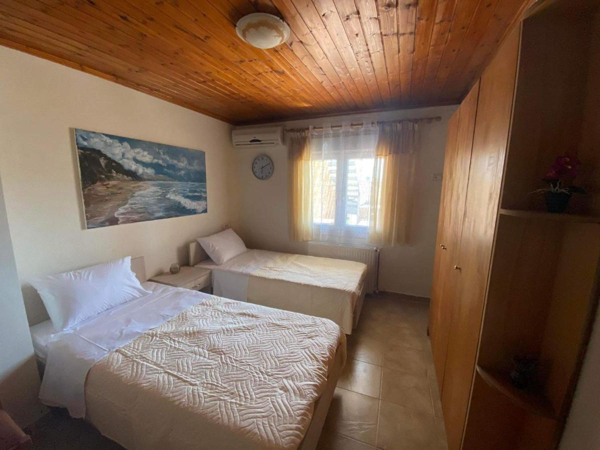 Villa Theo ماراثياس المظهر الخارجي الصورة